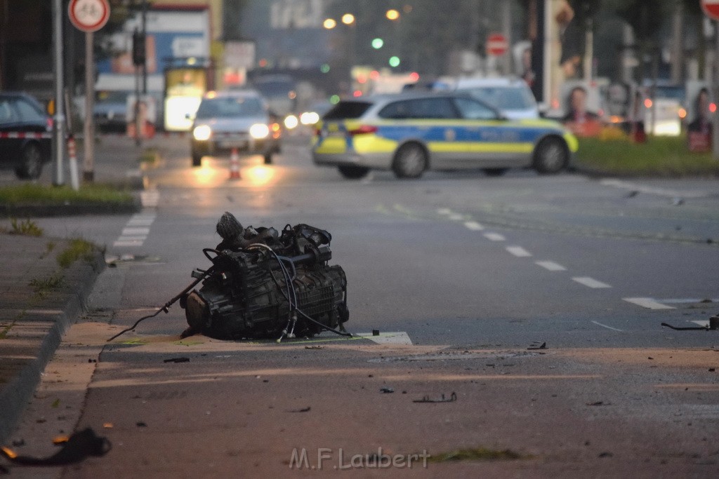 Schwerer VU Koeln Dellbrueck Bergisch Gladbacherstr Herler Ring P078.JPG - Miklos Laubert